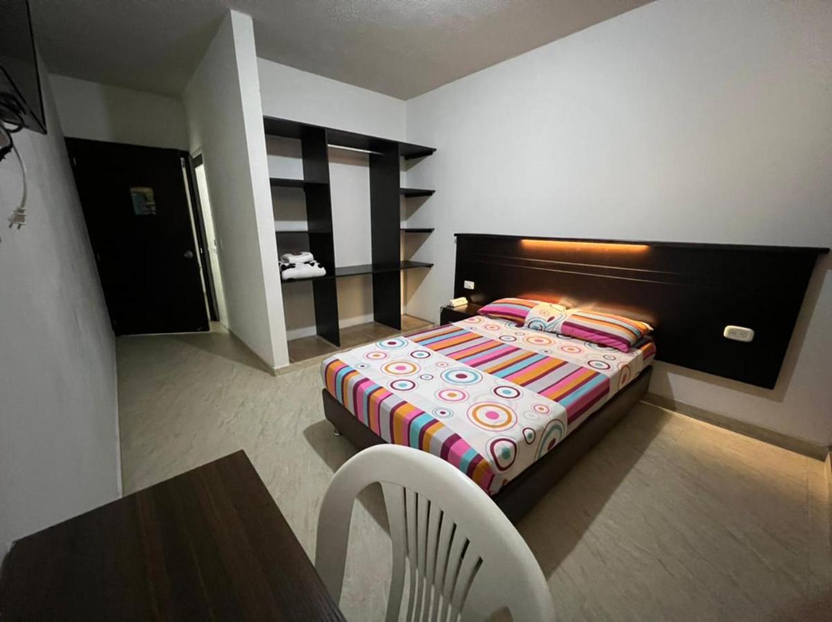 Hotel Marialu Ocana Ngoại thất bức ảnh