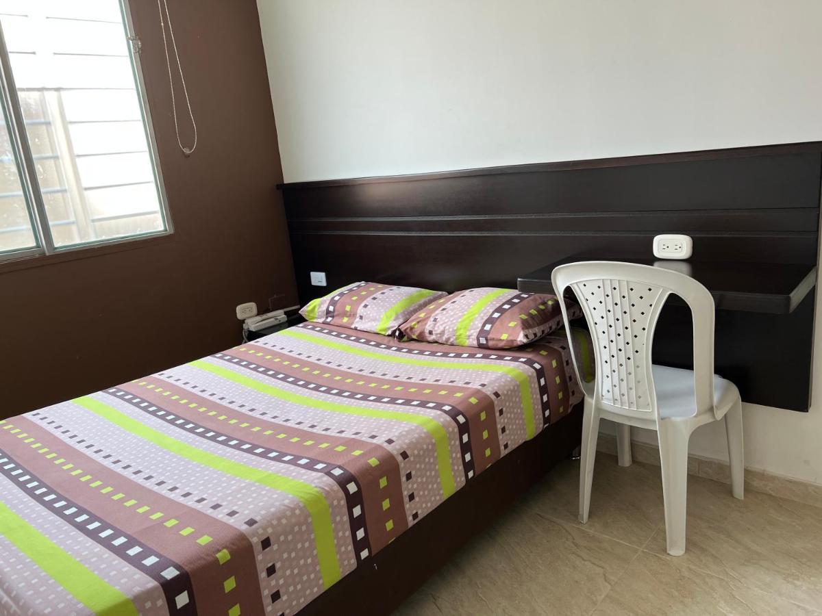 Hotel Marialu Ocana Ngoại thất bức ảnh