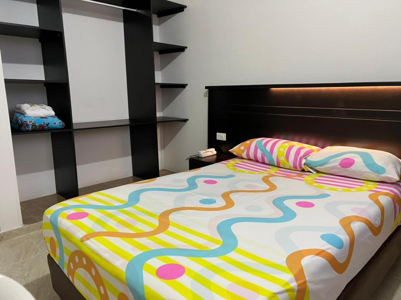 Hotel Marialu Ocana Ngoại thất bức ảnh