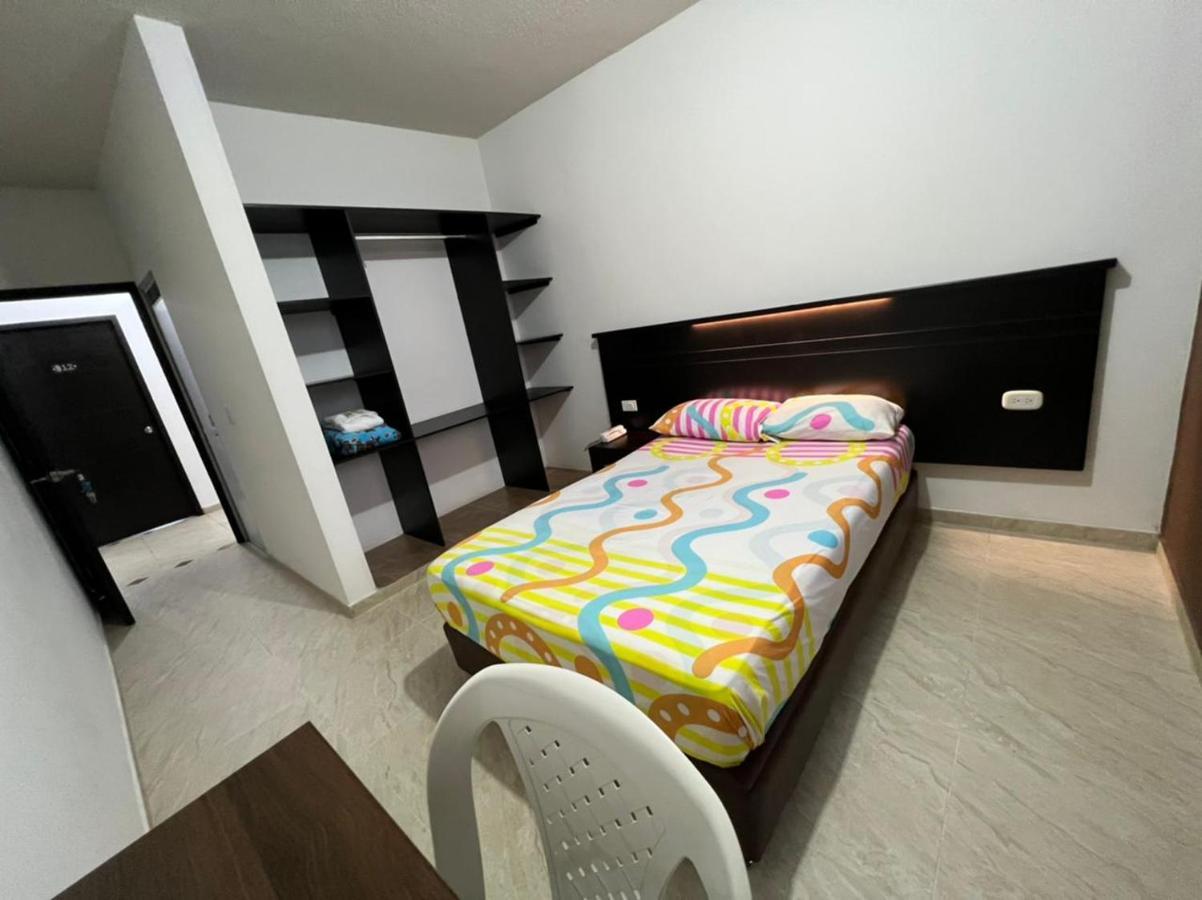 Hotel Marialu Ocana Ngoại thất bức ảnh