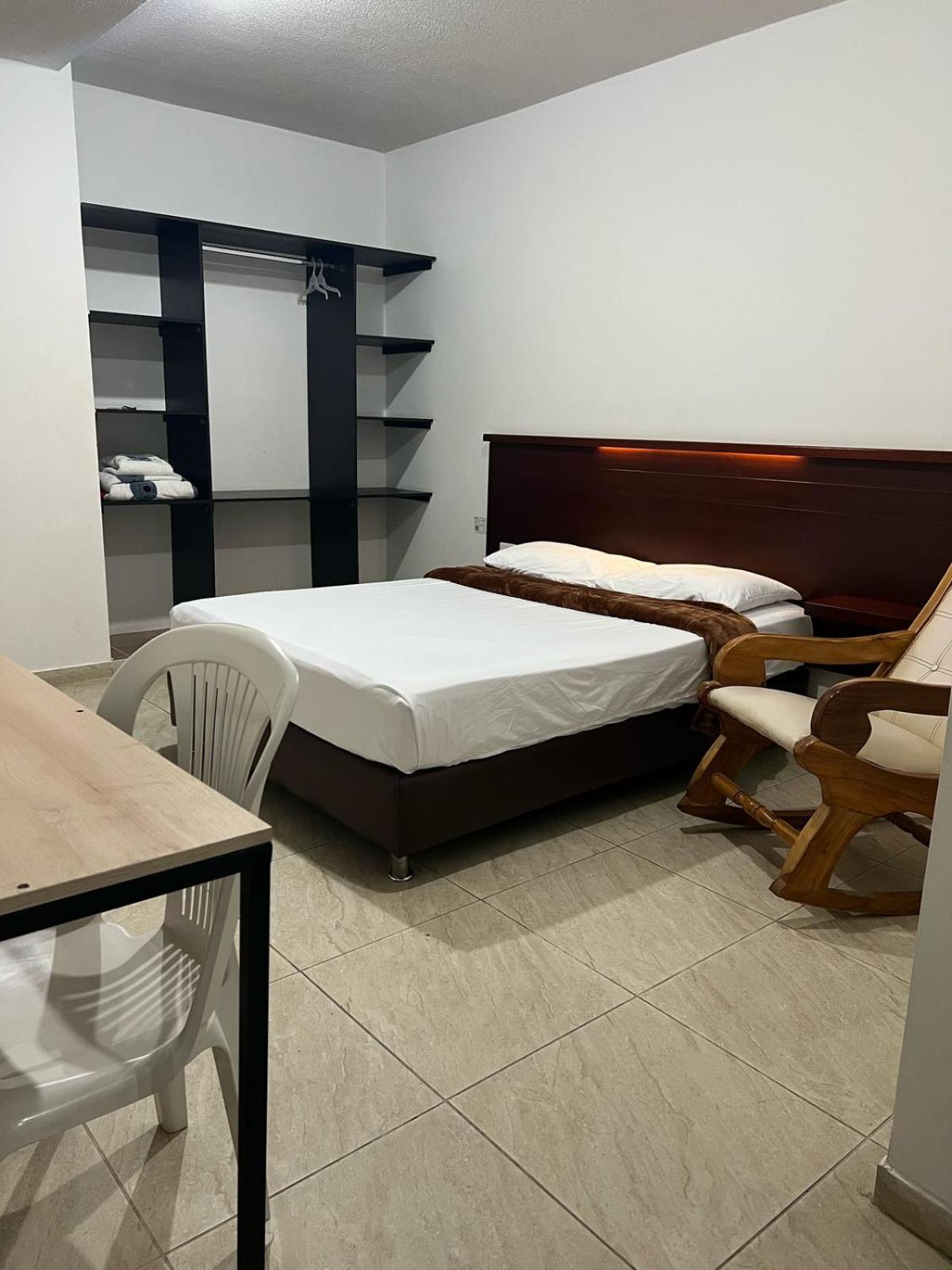 Hotel Marialu Ocana Ngoại thất bức ảnh