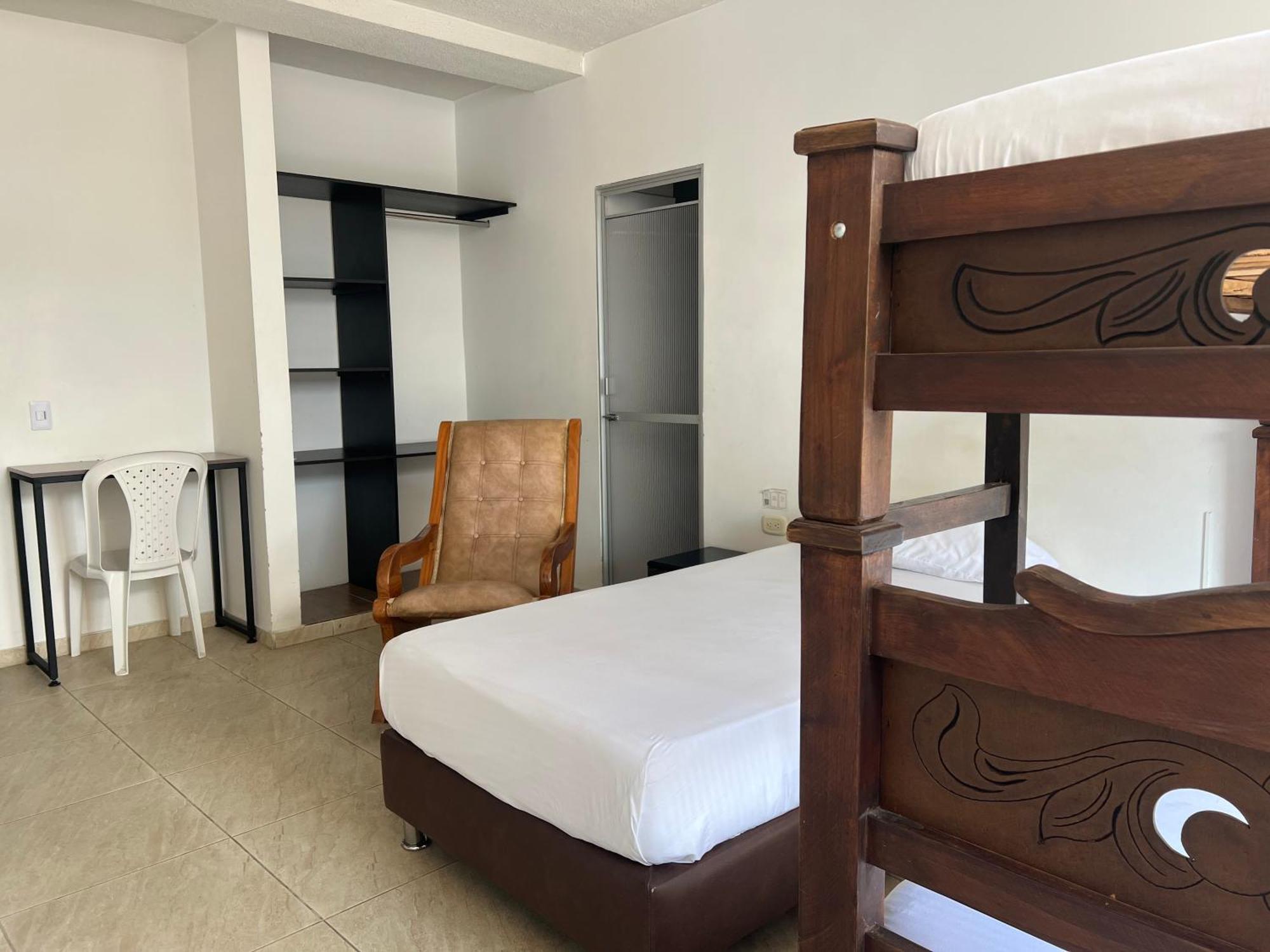 Hotel Marialu Ocana Ngoại thất bức ảnh