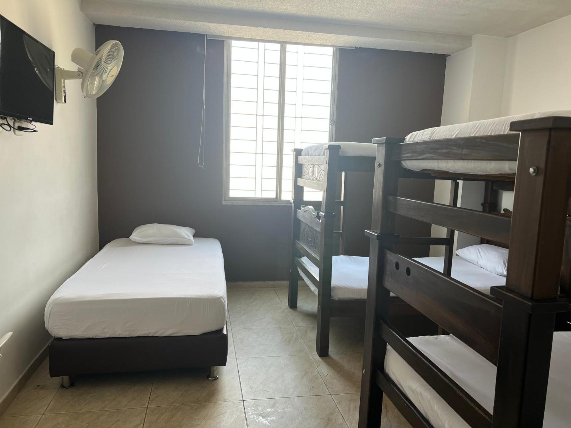 Hotel Marialu Ocana Ngoại thất bức ảnh