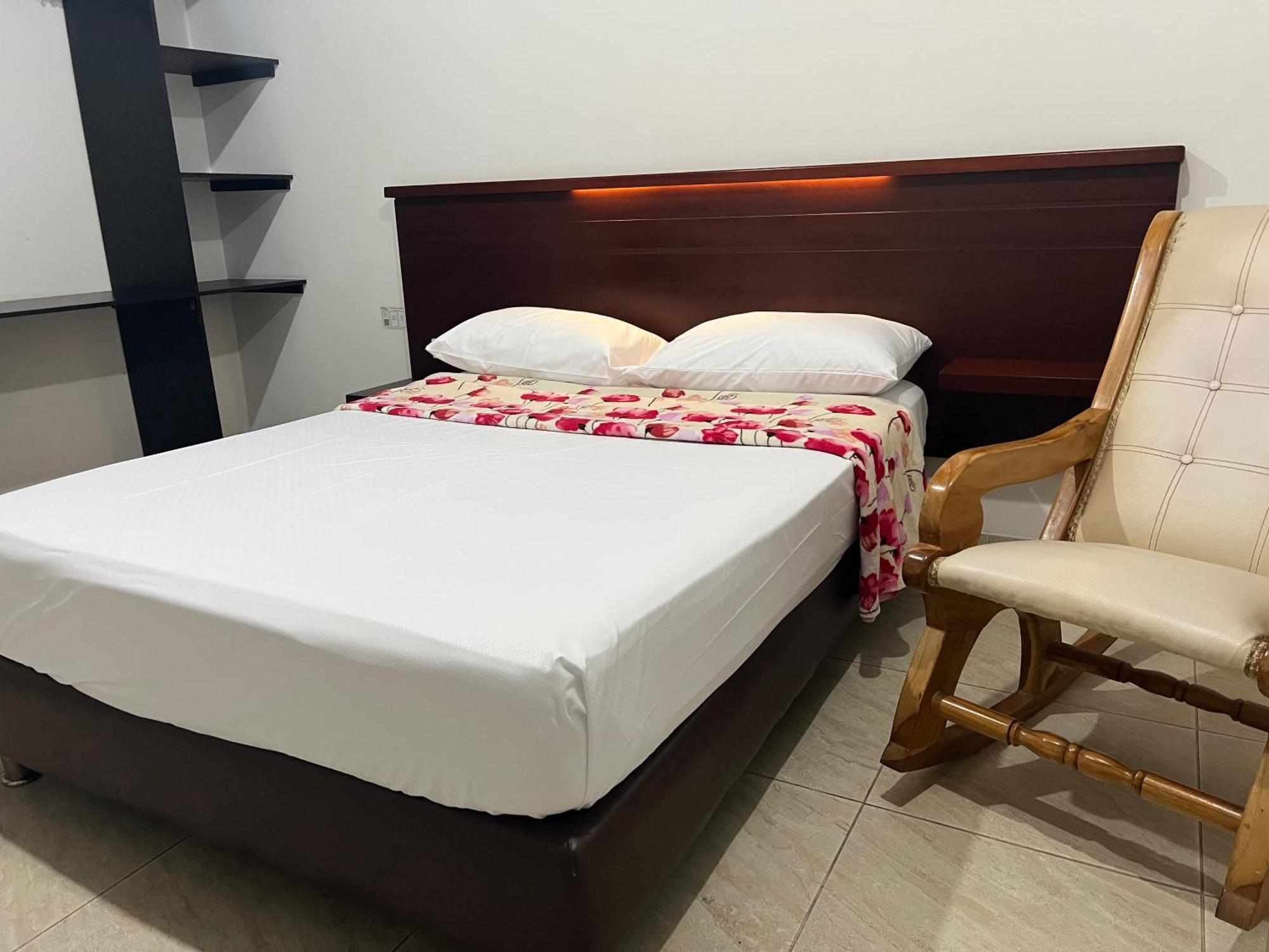 Hotel Marialu Ocana Ngoại thất bức ảnh