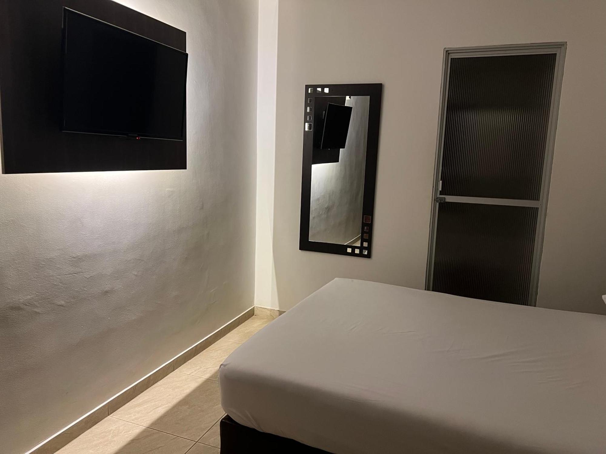 Hotel Marialu Ocana Ngoại thất bức ảnh